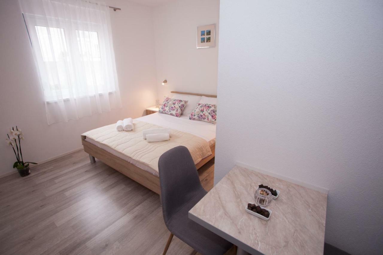 Apartments Mia Baška Voda Exteriér fotografie