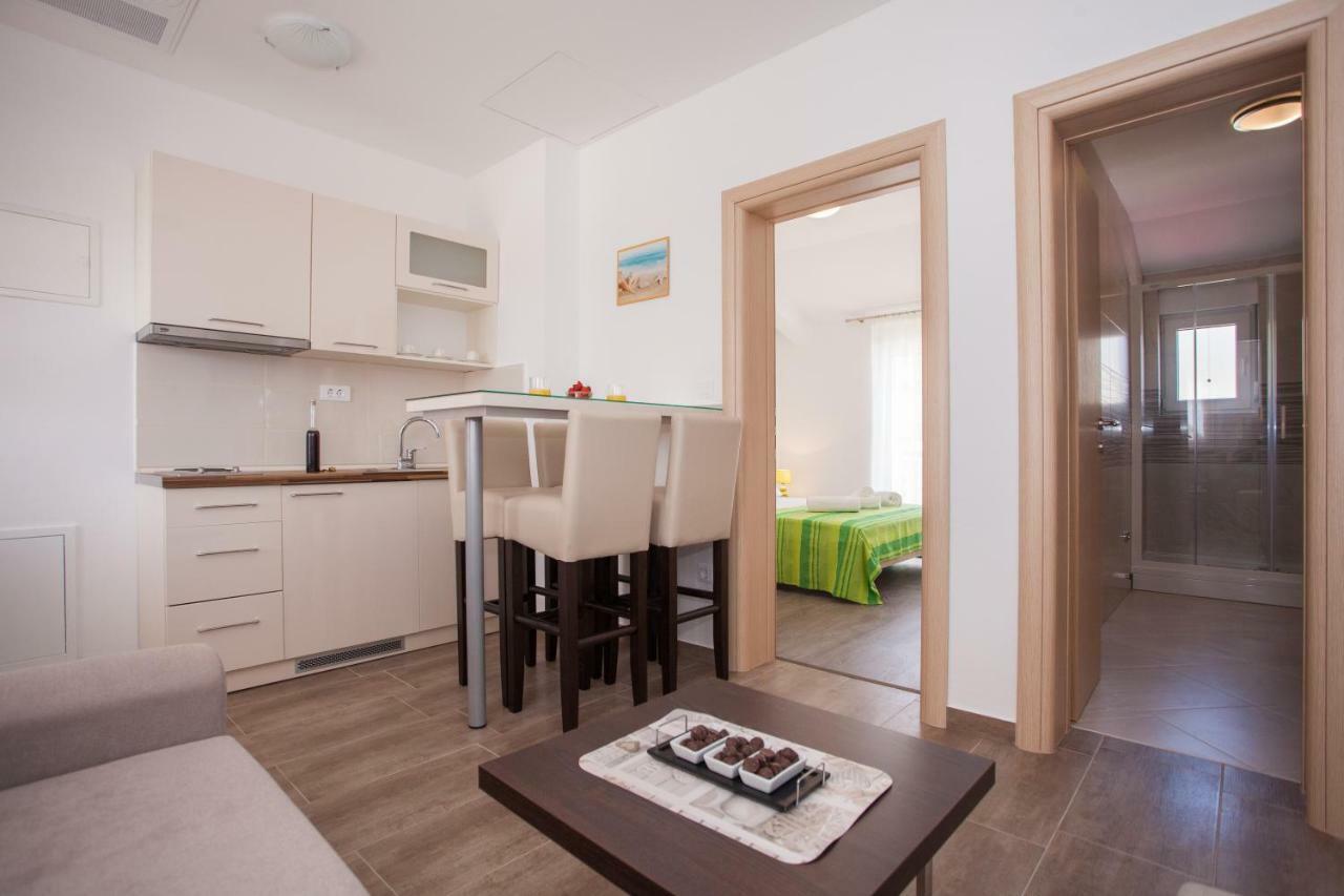 Apartments Mia Baška Voda Exteriér fotografie