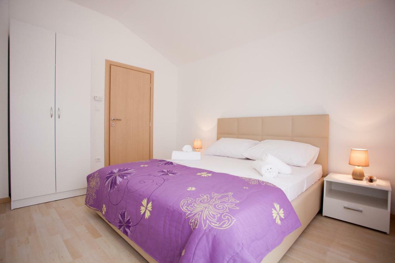 Apartments Mia Baška Voda Pokoj fotografie